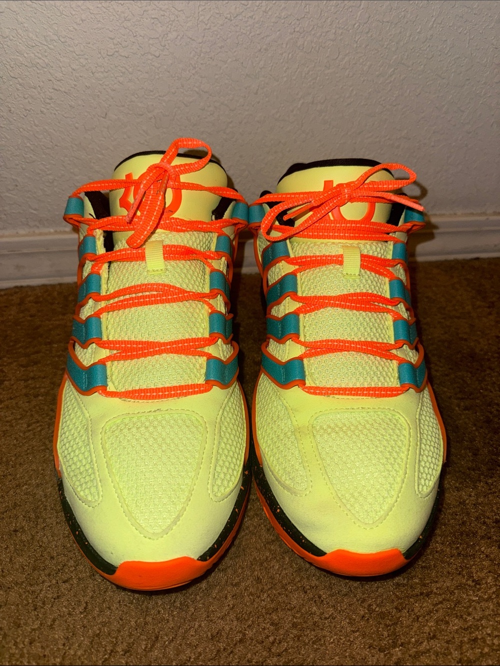 Nike KD18 ‘New Timeline’ Men’s Basketball Shoe Size 12 - Picture 2 of 7
